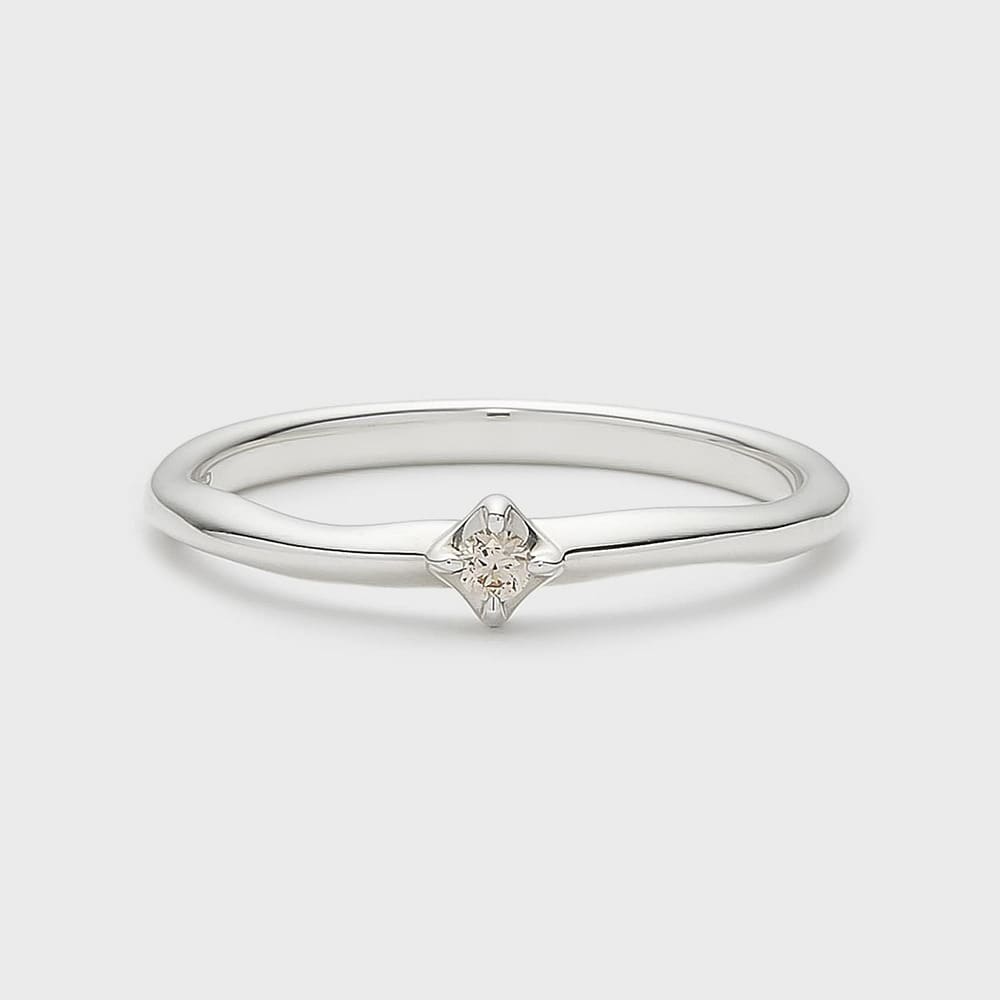 シルバーダイヤモンドリング（0.03ct）